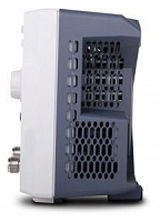 DSA815-TG Анализатор спектра с трекинг-генератором - вид сбоку